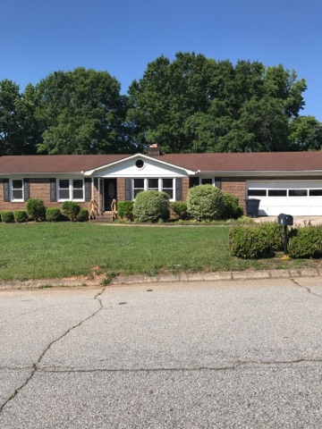 114 Ashley Oaks DrSimpsonville, SC, 29680Greenville County
