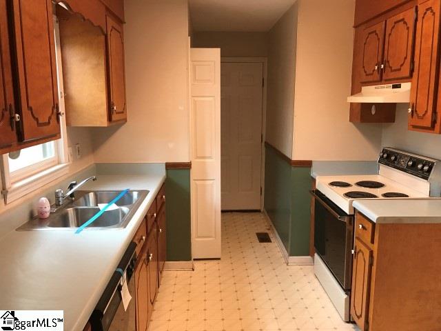 107 Hominy Hills Road, Six Mile, SC 29682