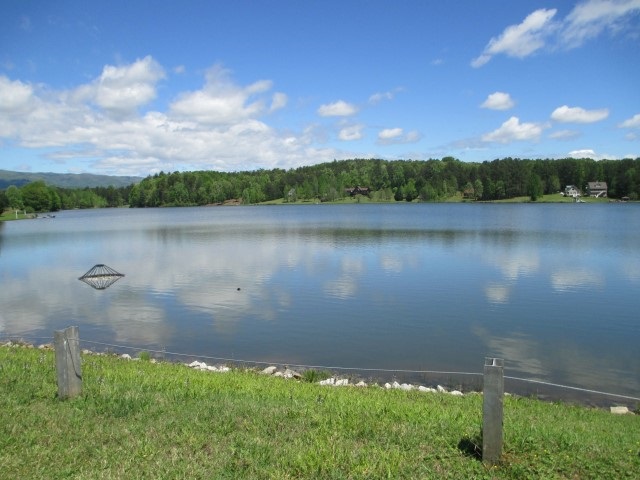 111Panda Parkway, Tamassee, SC 29686