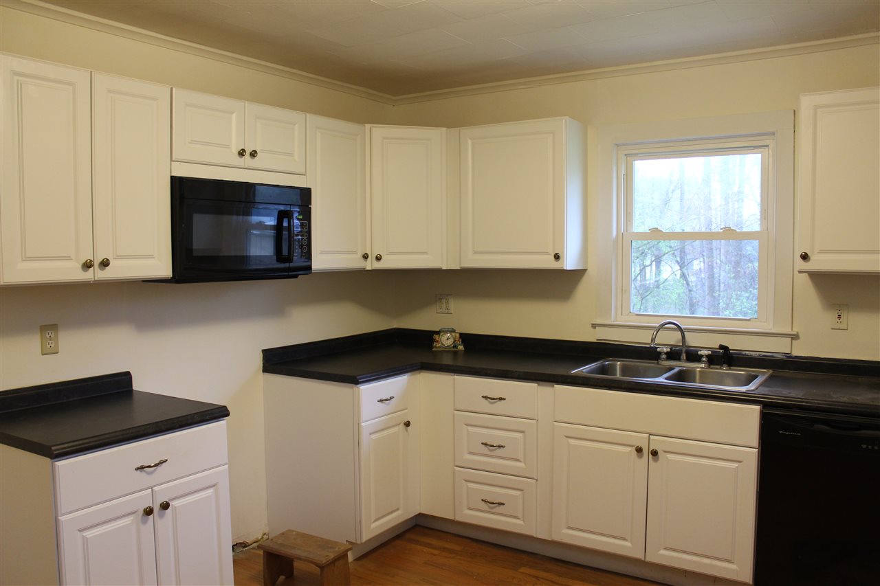 102Bonnie Brae Ln., Walhalla, SC 29691