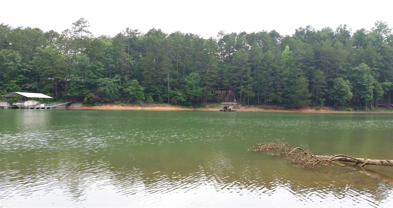 00North Shores, Westminster, SC 29693