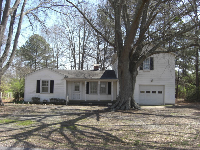 215 Breazeale DrWilliamston, SC, 29697Anderson County