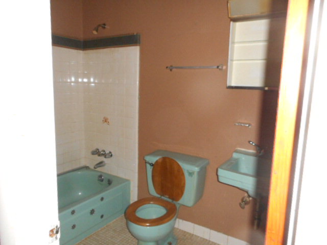 8 Westside Drive, Clearwater, SC 29822