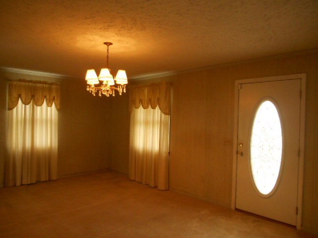 14235 Church Street, Williston, SC 29853