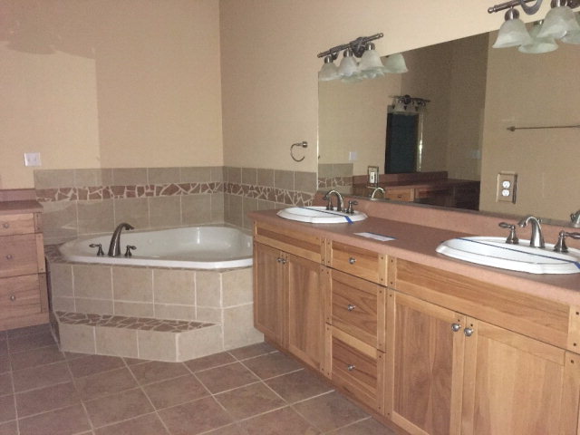 756 N Windsor Rd, Williston, SC 29853