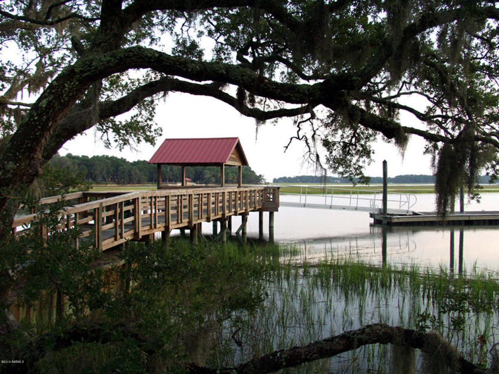 835 Distant Island Drive W, Beaufort, SC 29907