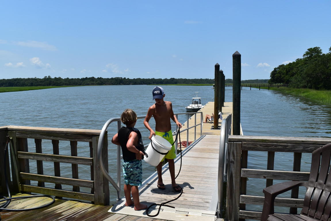 835 Distant Island Drive W, Beaufort, SC 29907