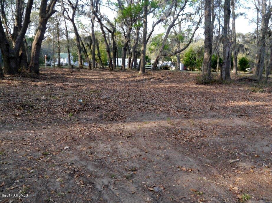 180 Coffin Point Road, St. Helena Island, SC 29920