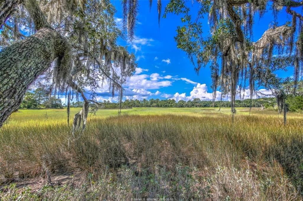 5 Silver Oak DRIVE, Hilton Head Island, SC 29928