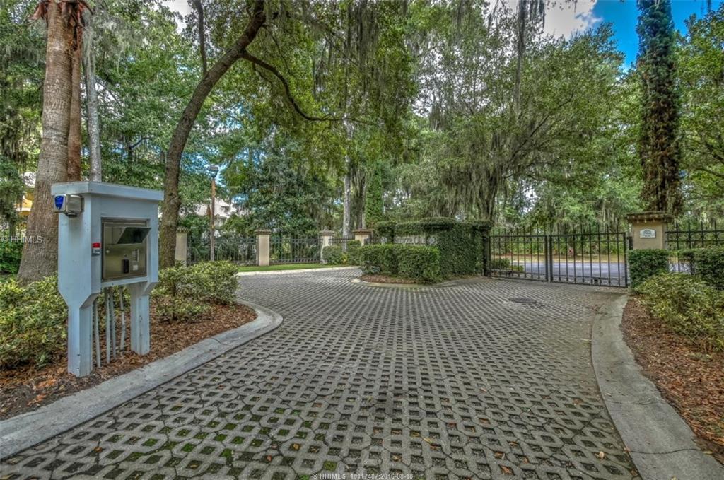 5 Silver Oak DRIVE, Hilton Head Island, SC 29928