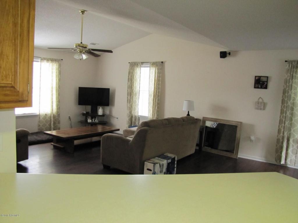 328 W Palmetto Ave, Varnville, SC 29944