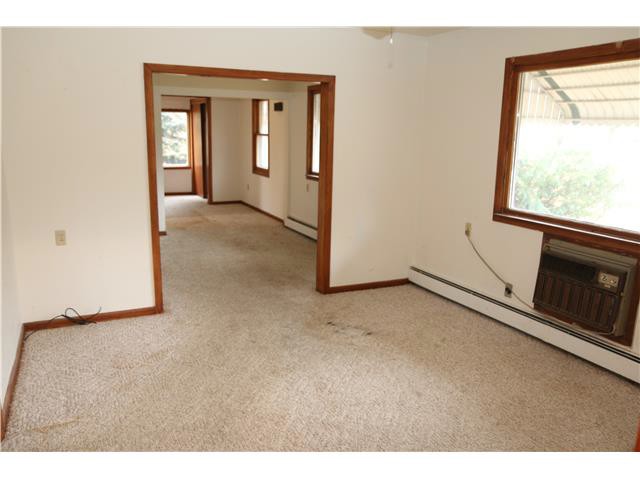 440 E Main StCenterville, SD, 57014Turner County