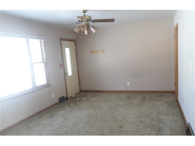 713 E 8th StDell Rapids, SD, 57022Minnehaha County