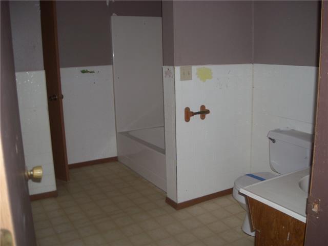 309 S Ash StLennox, SD, 57039Lincoln County