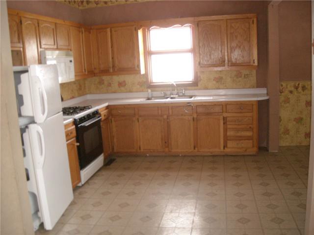 728 SW 4th StMadison, SD, 57042Lake County