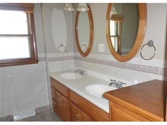 420 N Lake AveSioux Falls, SD, 57104Minnehaha County