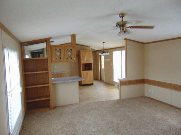 Silver Glen Manufactured Home Community 6106 W.GOLDEN PLSioux Falls, SD 57106
