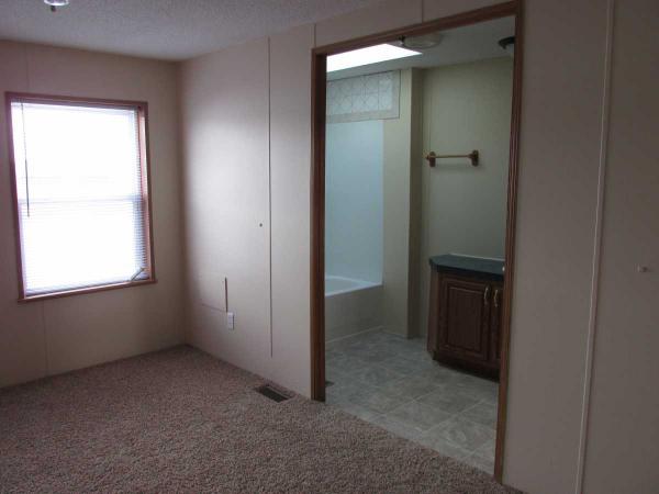 Misty Glen MHCommunity 6044 S Canterbury PlaceSioux Falls, SD 57106