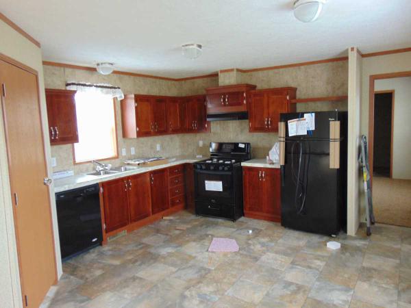 Silver Glen Manufactured Home Community 806 S. TOPAZ PL.Sioux Falls, SD 57106