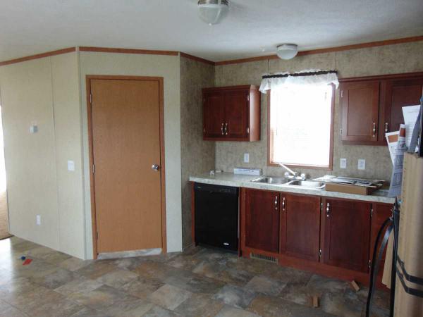 Silver Glen Manufactured Home Community 806 S. TOPAZ PL.Sioux Falls, SD 57106