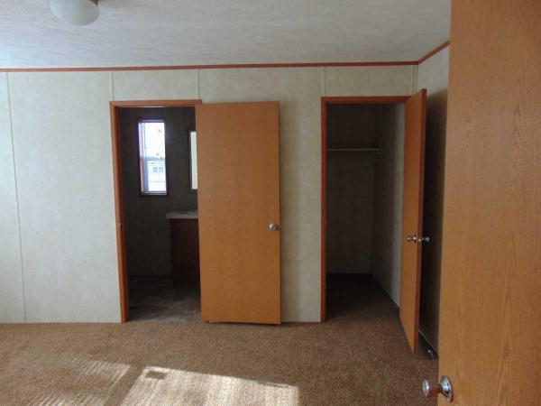 Silver Glen Manufactured Home Community 1021 S LIBERTY PLSioux Falls, SD 57106