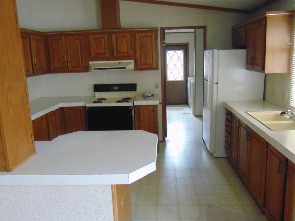 Silver Glen Manufactured Home Community 6509 w. Silver Pl.Sioux Falls, SD 57106