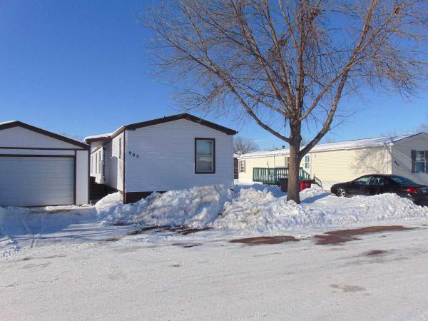 Silver Glen Manufactured Home Community 905 S. GARNET PLSioux Falls, SD 57106
