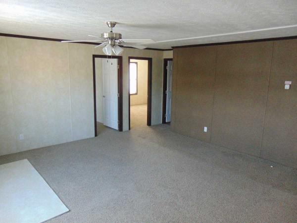 Silver Glen Manufactured Home Community 1004 GarnetSioux Falls, SD 57106