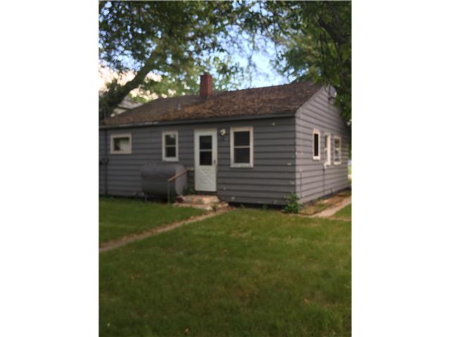 242 Mould AveNew Effington, SD, 57255Roberts County