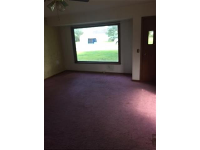 242 Mould AveNew Effington, SD, 57255Roberts County