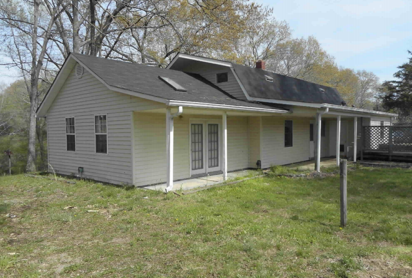 180 Gardner RdBon Aqua, TN, 37025Dickson County