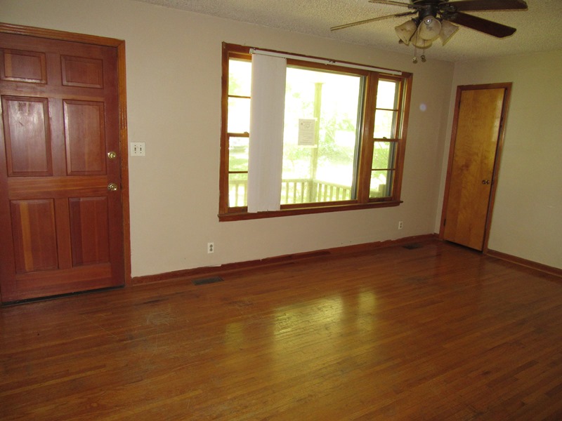 937 Hogan LnClarksville, TN, 37043Montgomery County