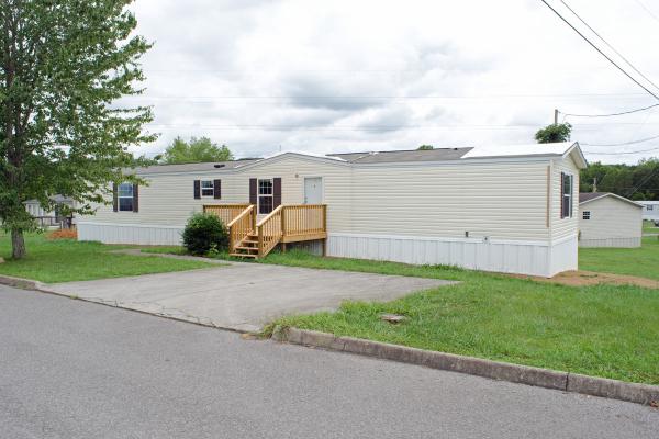 Bloomfield Hills 177 Brookfield DriveClinton, TN 37716