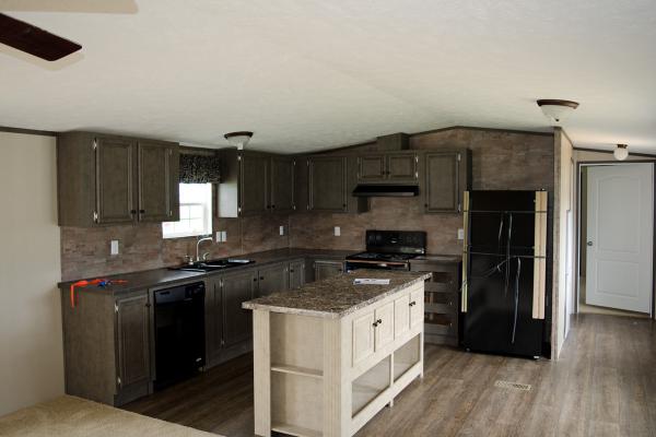 Bloomfield Hills 177 Brookfield DriveClinton, TN 37716