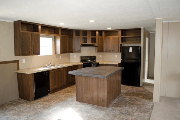 Bloomfield Hills 512 John's Creek Dr.Clinton, TN 37716