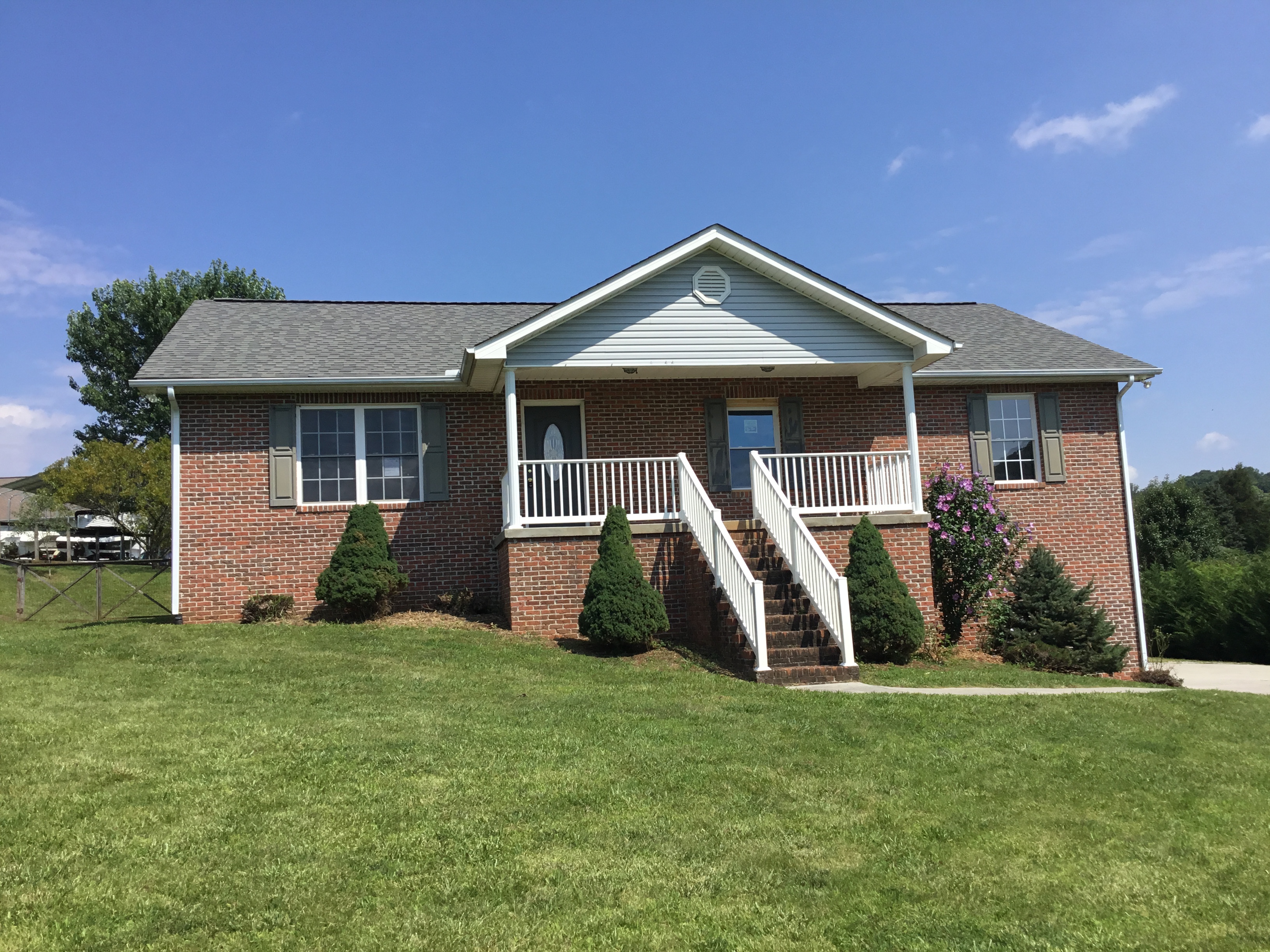 475 Laurel RdClinton, TN, 37716Anderson County