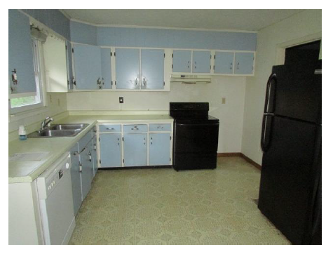 134 Charles PlHarriman, TN, 37748Roane County