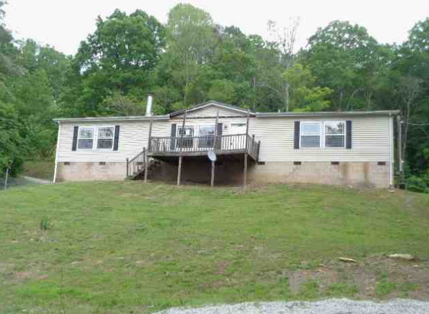 338 Old Clear Branch LanLake City, TN, 37769Anderson County