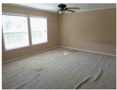 338 Old Clear Branch LanLake City, TN, 37769Anderson County