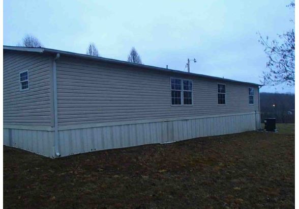 487 Annadel RoadLancing, TN, 37770Morgan County