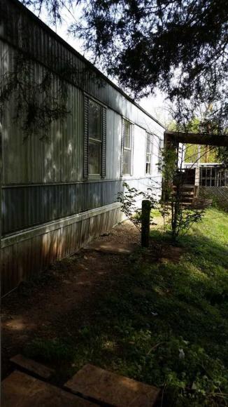 Adkins Mobile Home Park 107 Adkins WayLouisville, TN 37777