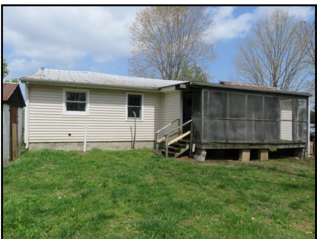 1381 Pollard RdWalling, TN, 38587White County