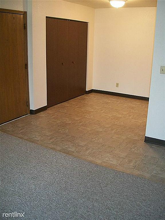 325 South Street, Lawrence, TX 49064