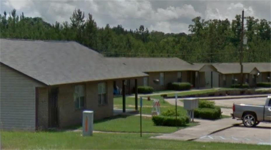 2533 Hwy. 10, Jackson, TX 70748