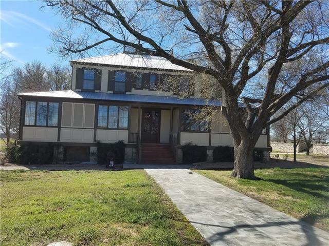 10748 Red Oak Road, Marietta, TX 73448