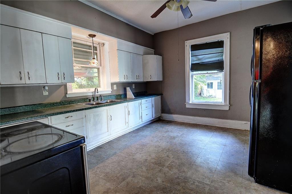 1001 W Bond ST, Denison, TX 75020