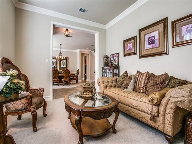 2225 Harrisburg Ln, Plano, TX 75025