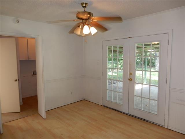 554 W Ferndale Lane, Grand Prairie, TX 75052