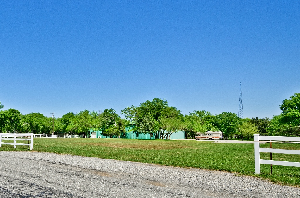 290 Tanglewood Trail, Pottsboro, TX 75076