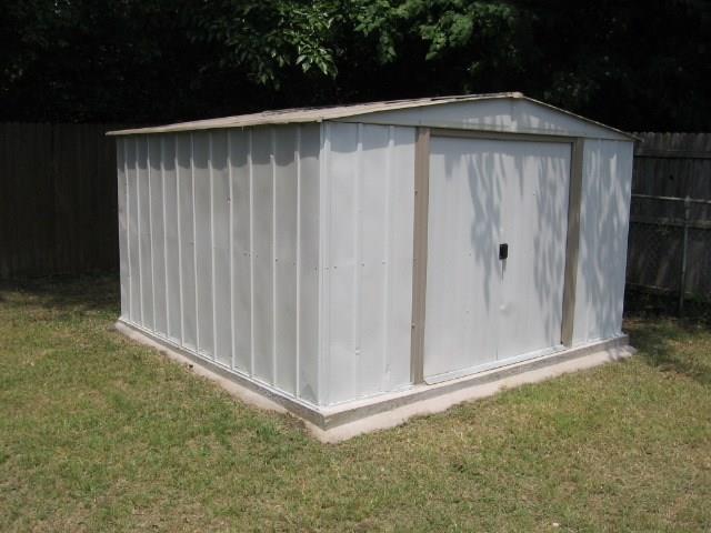 520 Hillside Drive, Sherman, TX 75090